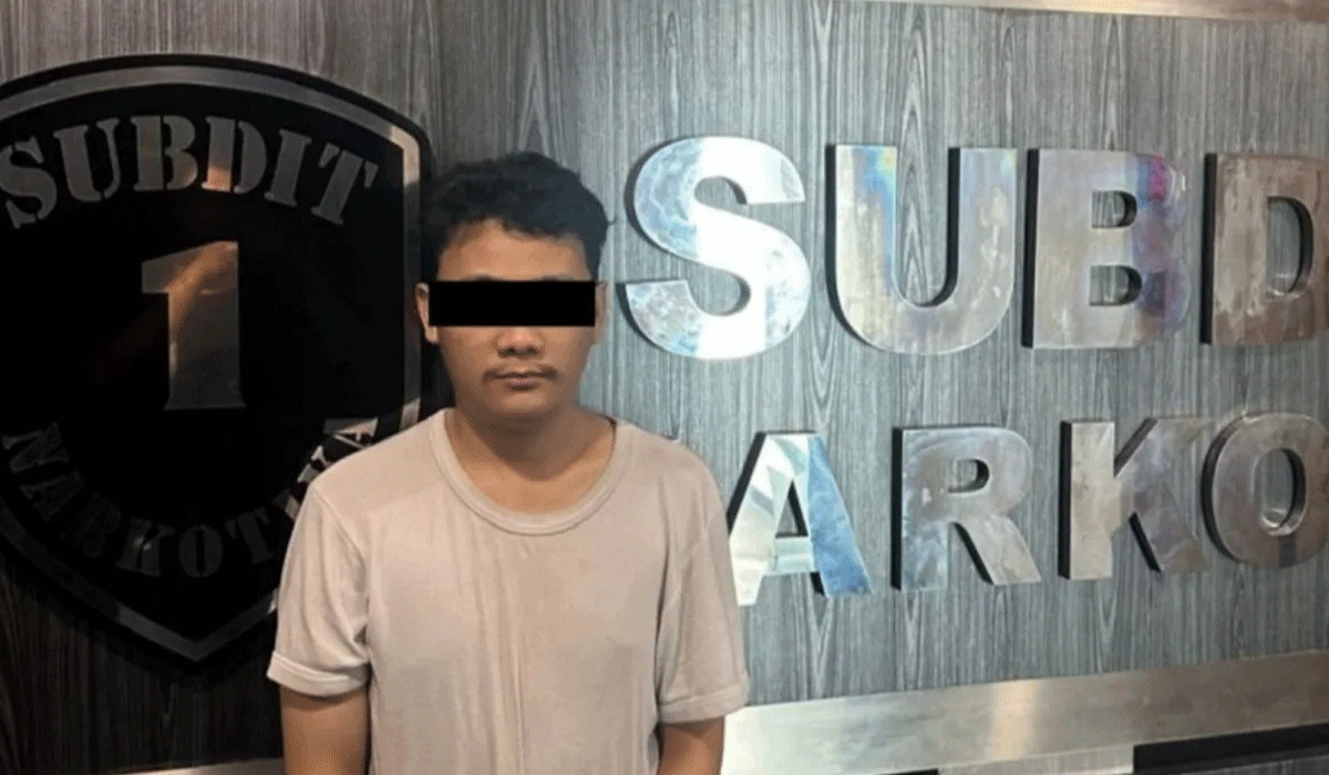 Polisi Bongkar Peredaran Tembakau Sintetis 843 Gram di Jakarta Barat