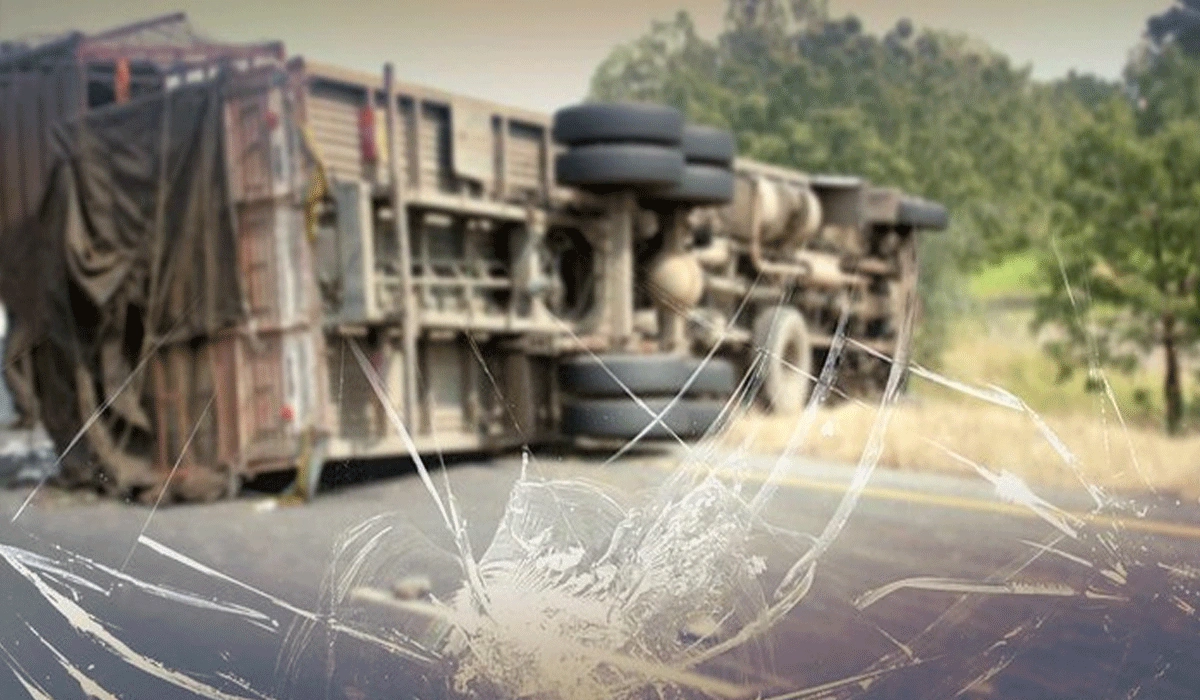 Maling Truk Panik Dikejar Warga, Truk Curian Tabrak Rumah Di Bogor