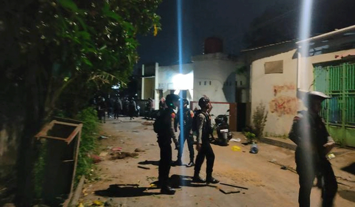 Tawuran Antarwarga Di Tallo Makassar, Satu Rumah Terbakar Akibat Bom Molotov